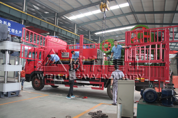 5台液压剪板机运往上海徐汇区-山东威力重工